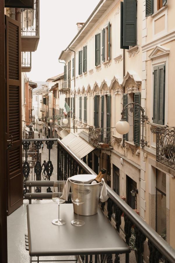 Caffe Delle Rose Les Chambres Verbania Exterior foto