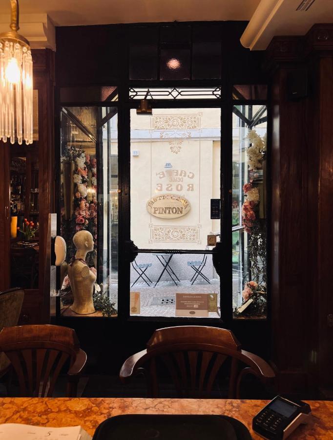Caffe Delle Rose Les Chambres Verbania Exterior foto